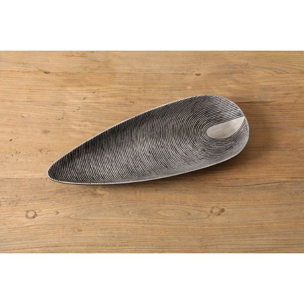 Plate On Stand - Gray 